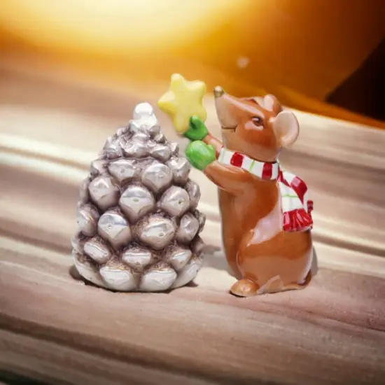 Ceramic Christmas Mouse With Pinecone Salt & Pepper Shakers, Home D&eacute;cor, Gift for Her, Gift for Mom, Kitchen D&eacute;cor, Christmas D&eacute;cor {2}