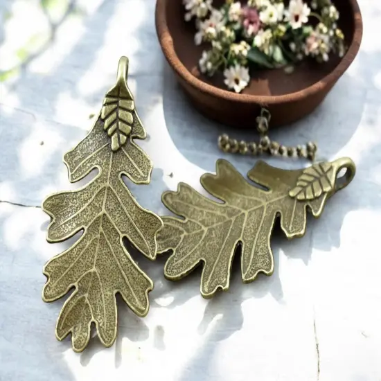 *10* 48x26mm Antique Bronze Oak Leaf Pendant {3}