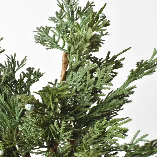 28" Faux Juniper Spray w/ Berry {4}