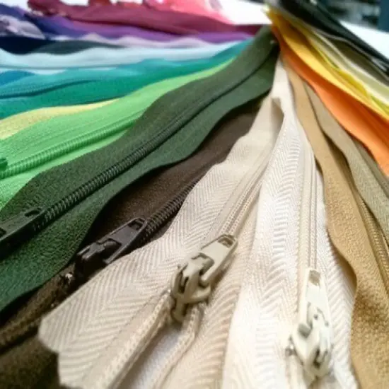 Nylon Zippers 9 Inches Coil #3 Closed Bottom {2}