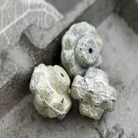 *4* 13x15mm Etched Antique Silver Faceted Crown Beads {2}