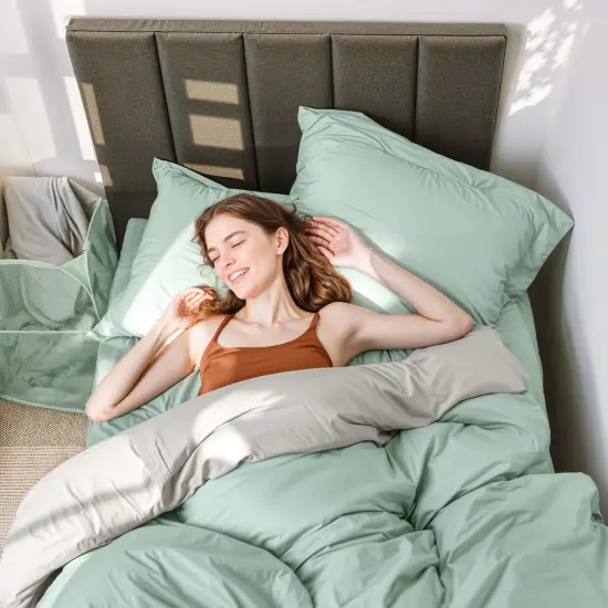 CraftBud Complete Dorm Room Set {5}