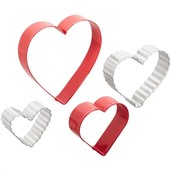 Wilton Nesting Heart-Shaped Cookie Cutters 4-Piece Set Ruffled {4}