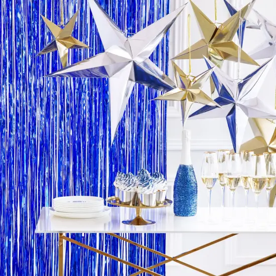 BLUE PARTY CURTAIN {3}