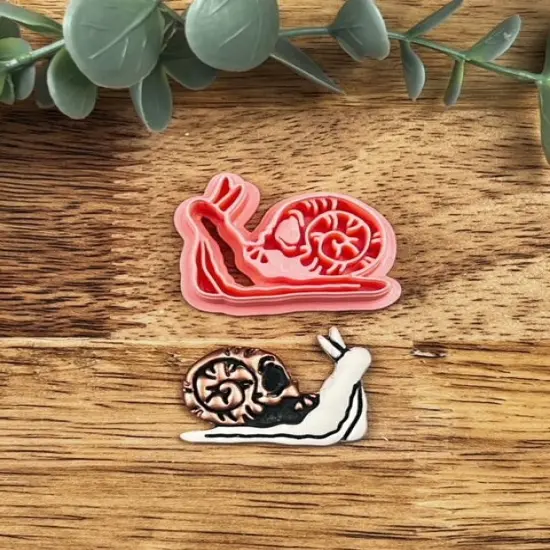 SNAIL SKULL SHELL | HALLOWEEN 2023 | CLAY CUTTER {1}