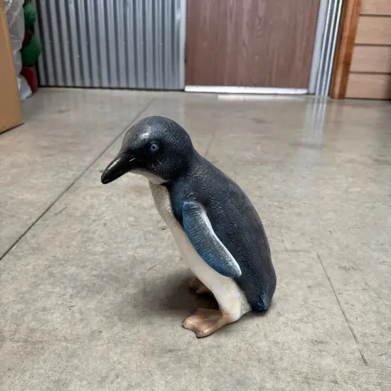 Fairy Penguin Statue {5}
