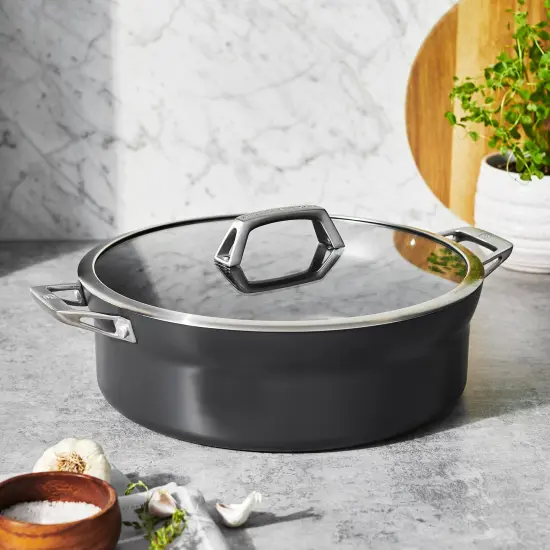 ZWILLING Motion Hard Anodized Aluminum Nonstick Dutch Oven {3}