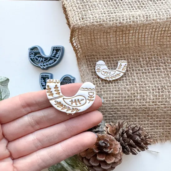 FOLKISH ARCH BIRD | CHRISTMAS 2022 | CLAY CUTTER {3}