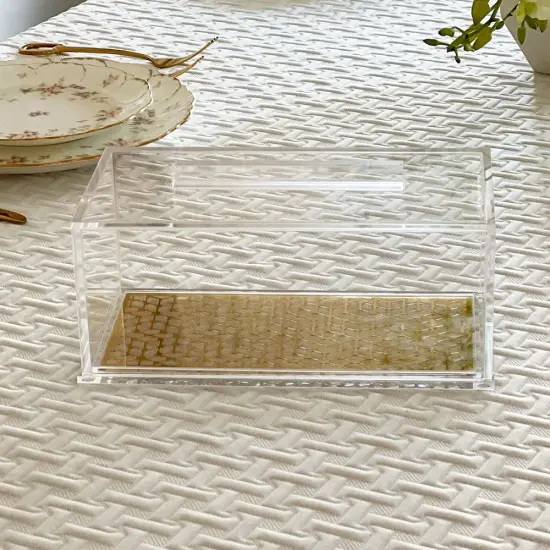 Lucite and Laser Cut Cake Tray with Lid {1}