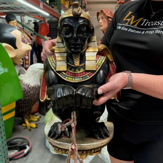 Pre-Owned Egyptian Plant Holder Statue {3}