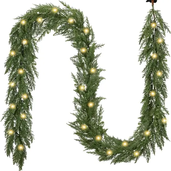 9FT Lighted Artificial Christmas Garland {1}