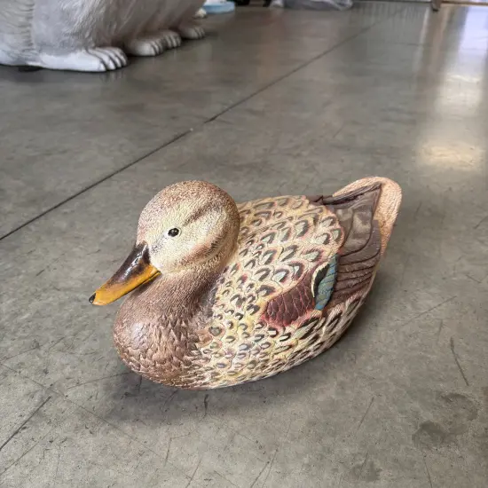 Female Mallard Duck Statue {5}