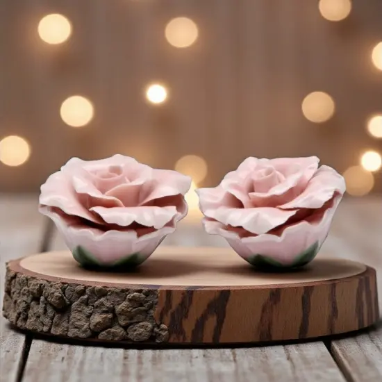 Handcrafted Ceramic Pink Rose Salt and Pepper Shakers, Home D&eacute;cor, Gift for Her, Gift for Mom, Kitchen D&eacute;cor, Wedding Decor {1}