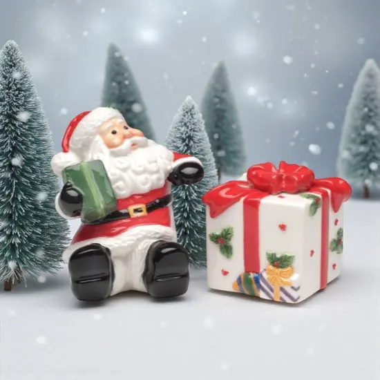 Ceramic Christmas Santa With Gift Salt And Pepper Shaker Set, Home D&eacute;cor, Gift for Her, Gift for Mom, Kitchen D&eacute;cor, Christmas D&eacute;cor {2}