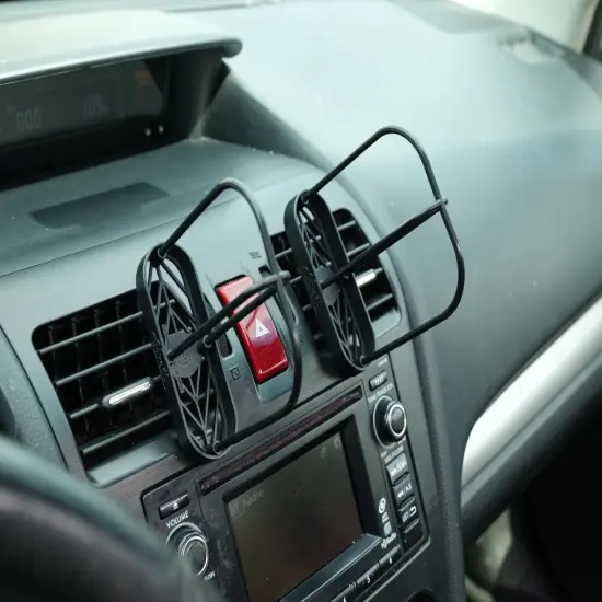 GloveDry&trade; - Car Vent Clips {3}