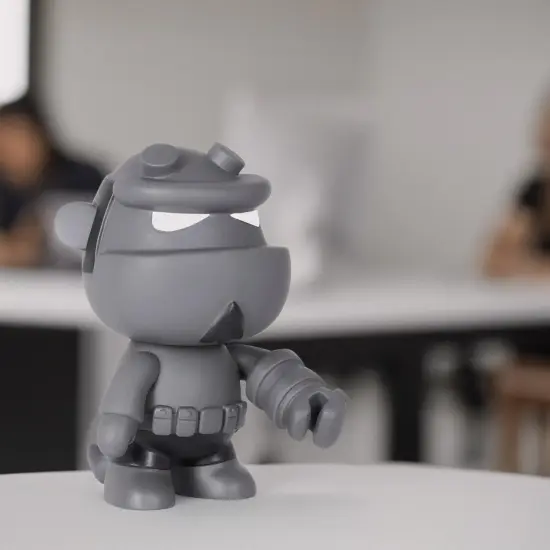 Hellboy 5" Qee Figure Grey Monotone Hellboy {4}