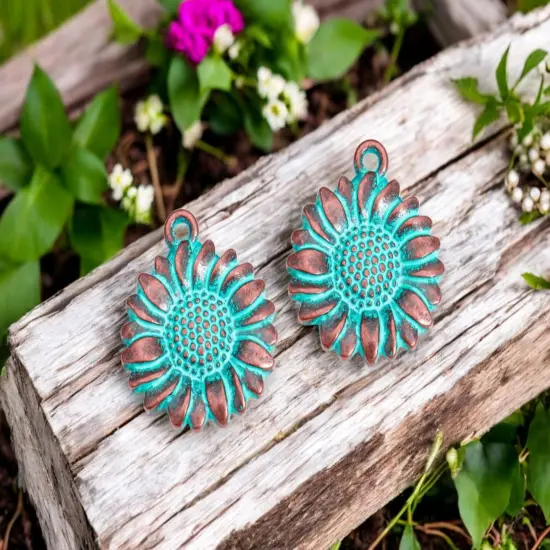 *20* 20x17mm Copper Patina Sunflower Charms {3}