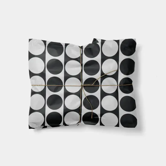 Circle Checker Gift Wrap V {1}