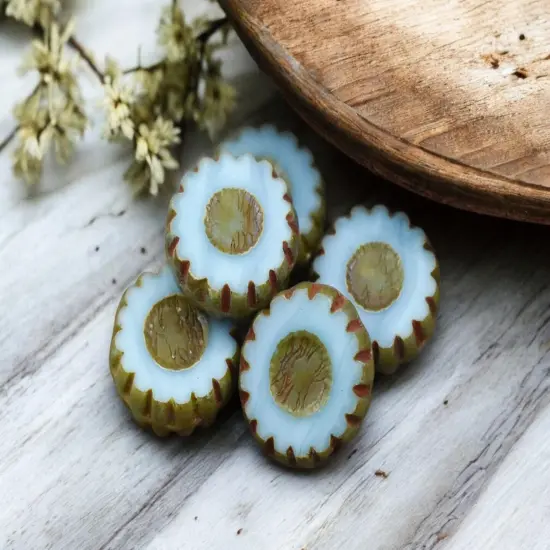 *15* 12mm Robins Egg Blue Picasso Table Cut Daisy Flowers {4}