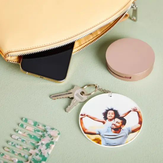 20-Pack 3.5-Inch Clear Round Acrylic Keychain Blanks, 1/8-Inch Thick Plastic Circles with 10 Metal Chains, Rings, and Clasps for Custom Keychains, Christmas Tree Ornaments, Crafting and Art Supplies {2}