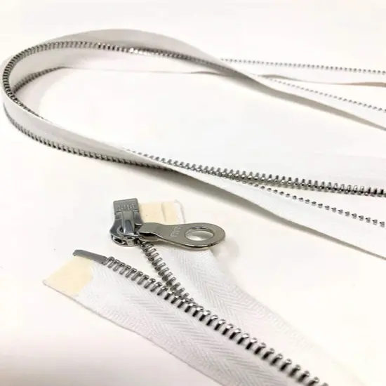 Riri Zipper &ndash; White 6MM Silver Finish Separating Jacket Zipper {6}