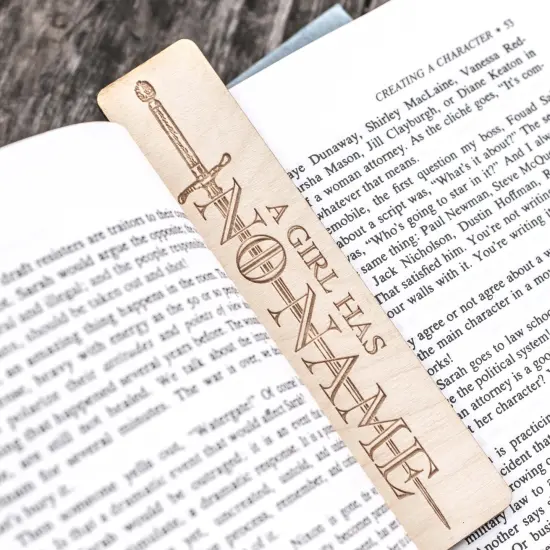 Bookmark - A Girl has no Name {3}