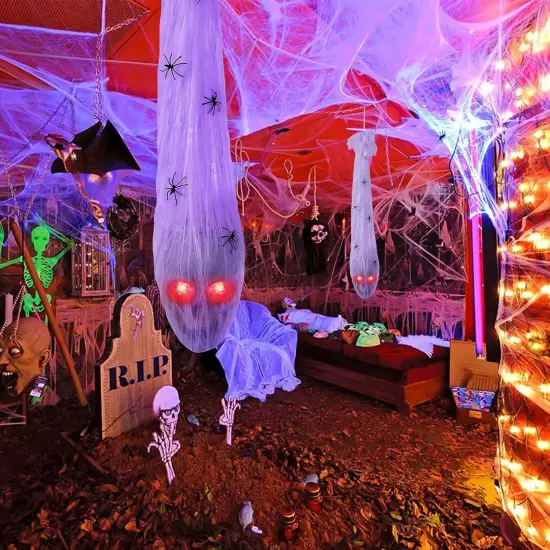 2 PCS Hanging Skull with Light up Eyes {3}