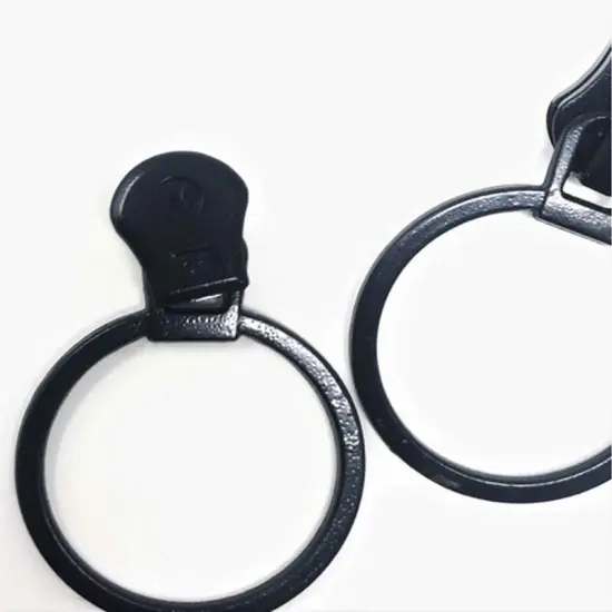 Zipper Pull &ndash; Glossy Round Metal O Ring 5MM in Black {3}