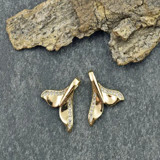 *5* 15x16mm 18k Gold Plated Micro Pave Cubic Zirconia Whale Tail Charms {5}