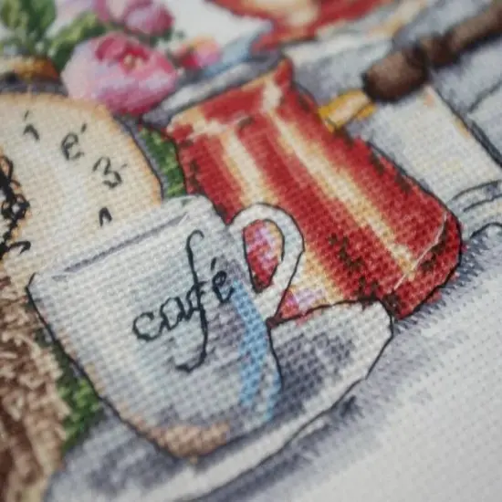 It's coffee o'clock K-83 Counted Cross-Stitch Kit {4}