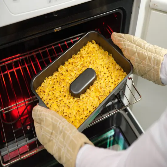 Evenly Done&trade; Baking Pan {4}