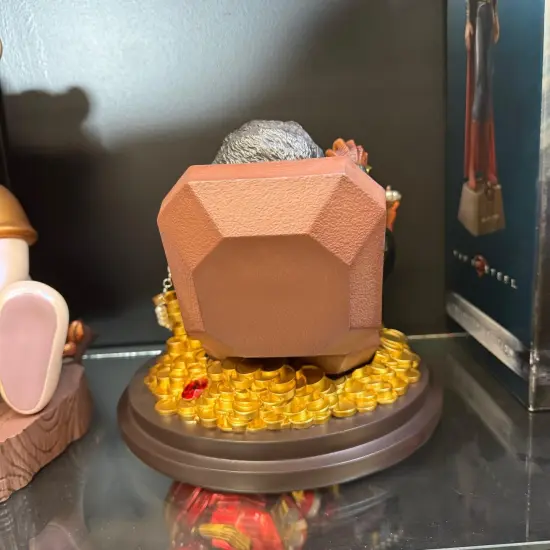 Fantastic Beasts Master Craft Teddy Niffler Table Top Statue {5}