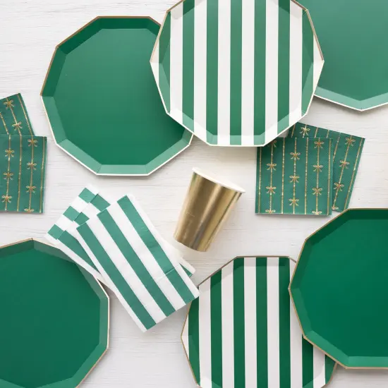 EMERALD GREEN SIGNATURE LARGE PLATES {3}