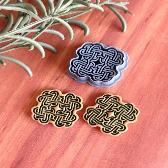 CELTIC QUAD KNOT | IRISH ST PATRICKS DAY | CLAY CUTTER {3}