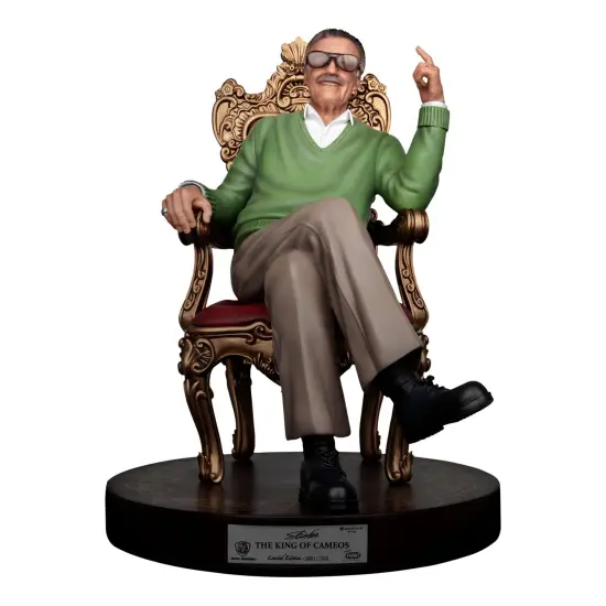 Stan Lee: The King Of Cameos Master Craft Table Top Statue {1}