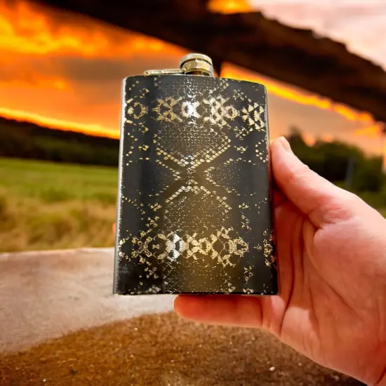8oz Rattlesnake Stainless Steel flask {6}