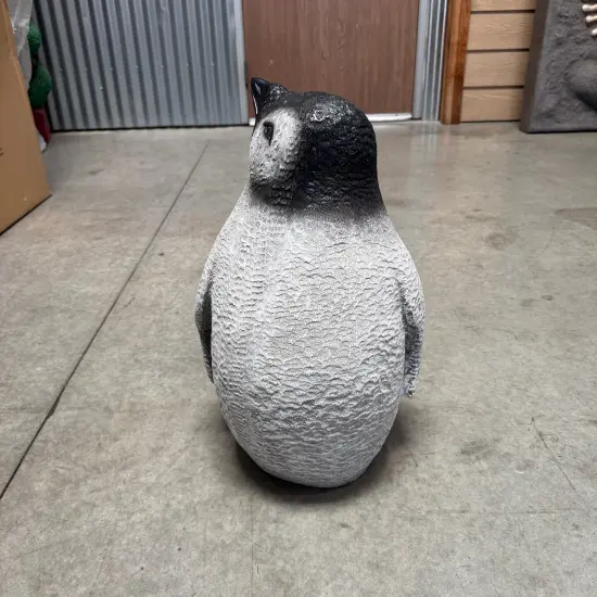 Baby Penguin Statue {6}