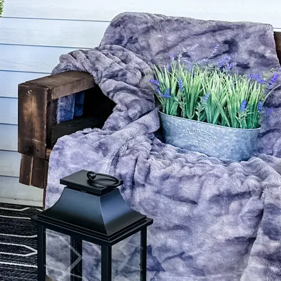 Haute Decor 10 Inch Lavender in Galvanized Metal Pot {6}