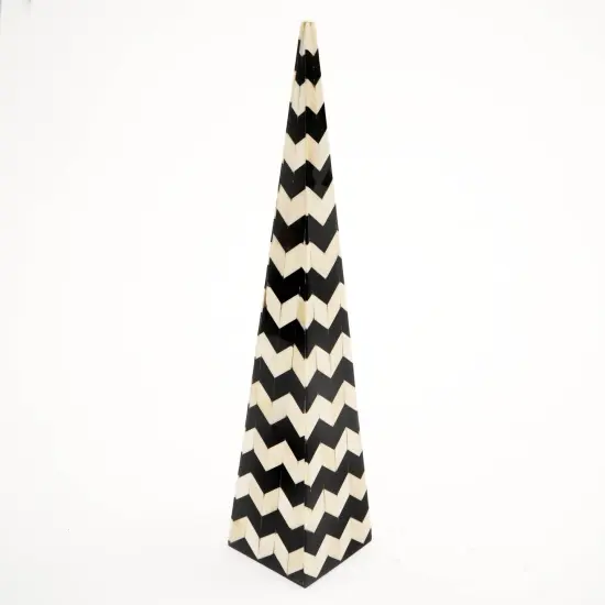 Decorative Objects/Zigzag Pattern Black & White Cone Pillar/Tabletop Decorative Item {2}