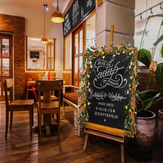 2PCS Artificial Wildflower Summer Floral Garland, 6FT Faux Flower Hanging Vine, Purple Flowers Ivy, Summer Garland with Eucalyptus Lavender Vine for Sign Board Party Home Decor {3}