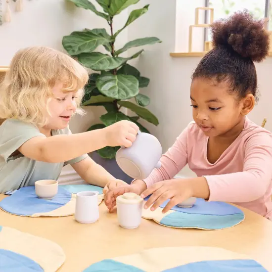 Kaplan Early Learning Company Teapot and Cups Set {3}