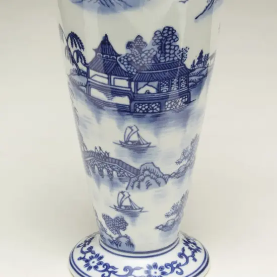 AA Importing 59810 9.5 Inch Blue And White Vase {3}