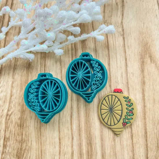 VINTAGE GLASS ORNAMENT | CHRISTMAS | CLAY CUTTERS {1}