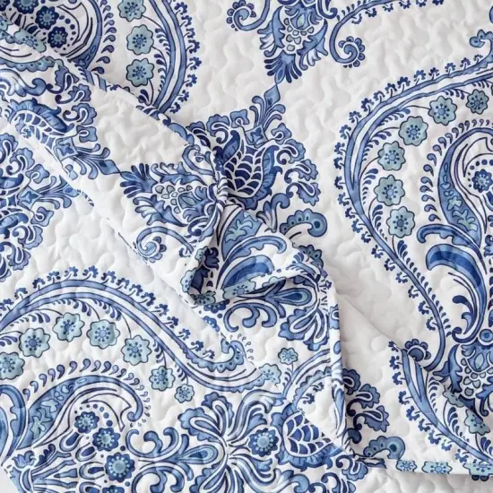 Soft Microfiber Reversible Blue/White Baroque Design Quilt Set {3}