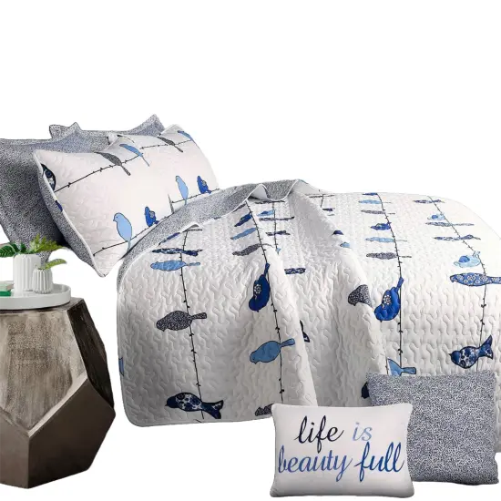 Polyester Birds on Wire Quilt Set with Reversible Design and Decorative Pillows {7}
