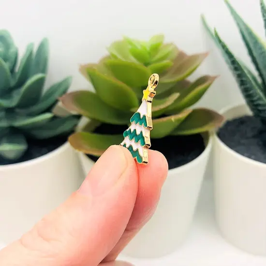 Green and White Enamel Christmas Charms, 24x16mm {4}