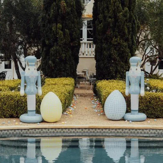 INFLATABLE EASTER BUNNY {3}