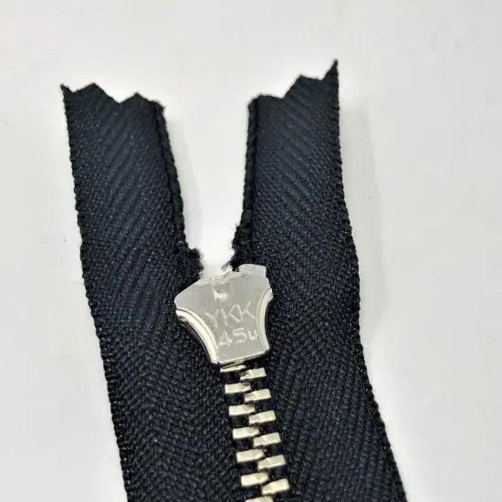 Black Nickel Zipper Closed Bottom 4.5MM {4}