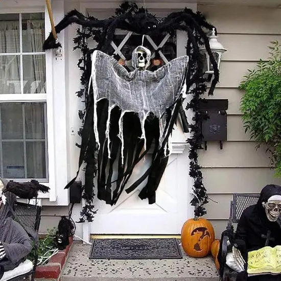 Halloween Hanging Ghost {3}