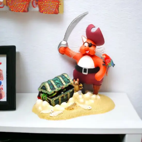 Treasure Hunter Pirate Cat Figurine, Home D&eacute;cor, Gift for Kid, Kids' Room D&eacute;cor, Cat Lovers Gift, Pet Loss Gift {2}